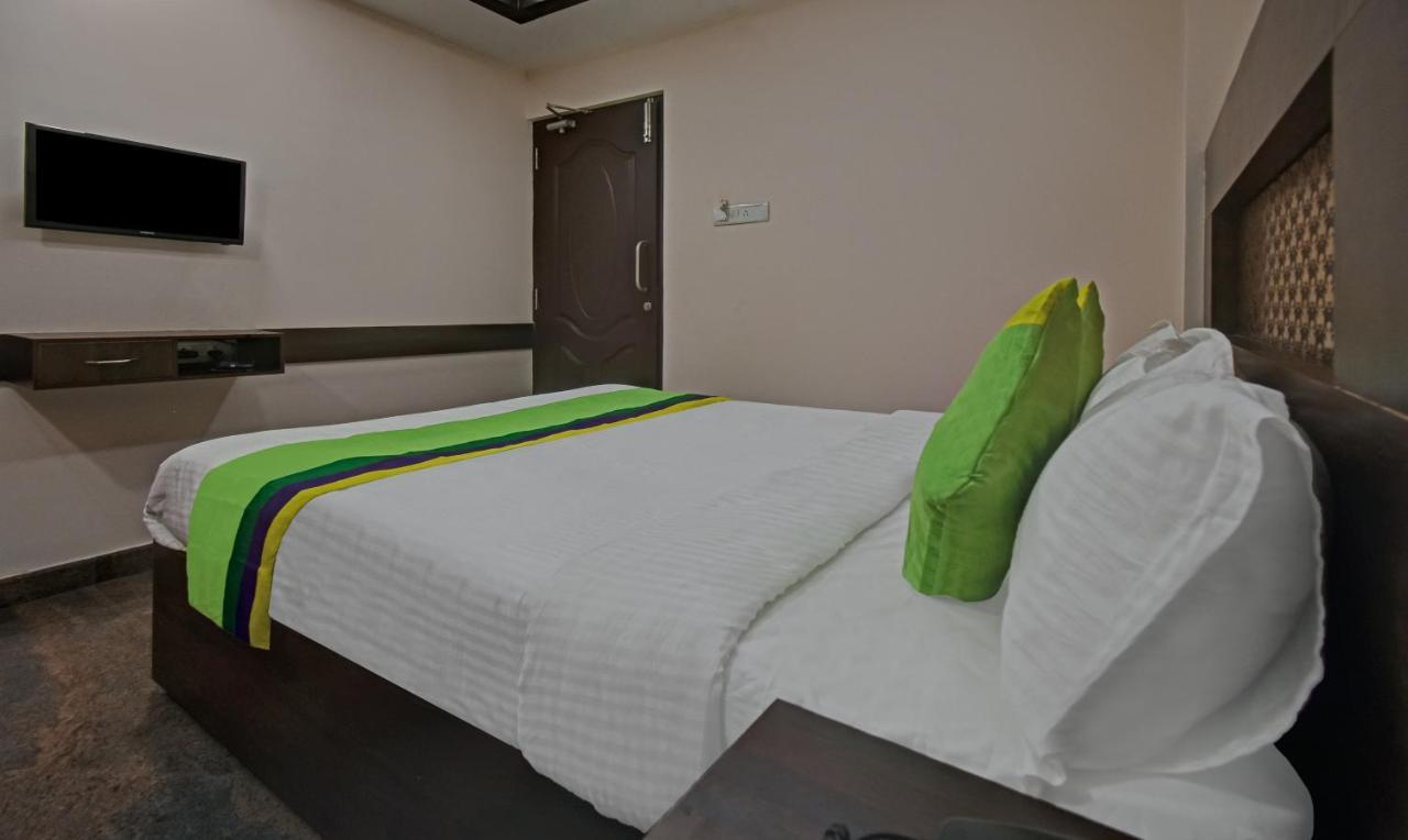 Treebo Trend Palm Tree Hotel Chennai Exterior photo